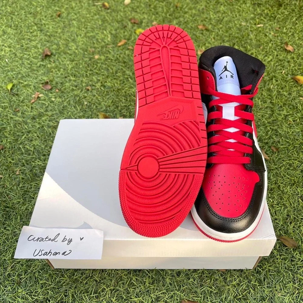 Women’s Nike Air Jordan 1 mid retro white black Red Bull bred shoes - Picture 4 of 4